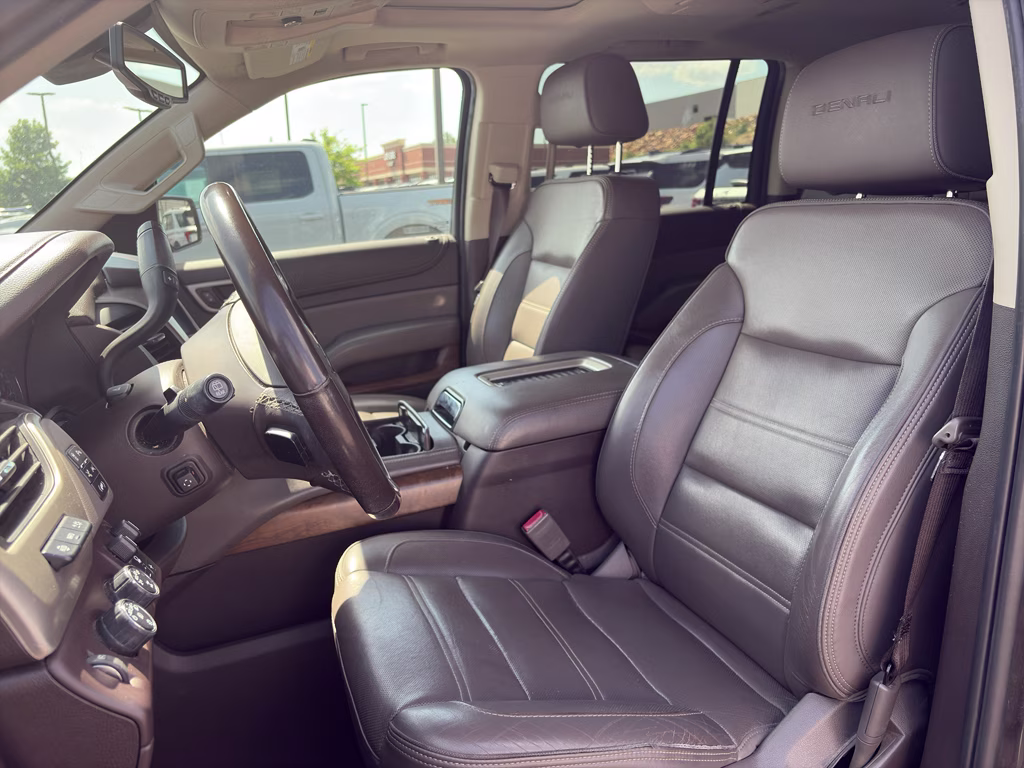 2020 Smokey Quartz Metallic GMC Yukon XL Denali 4X4 SUV