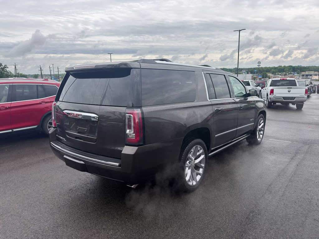 2020 Smokey Quartz Metallic GMC Yukon XL Denali 4X4 SUV