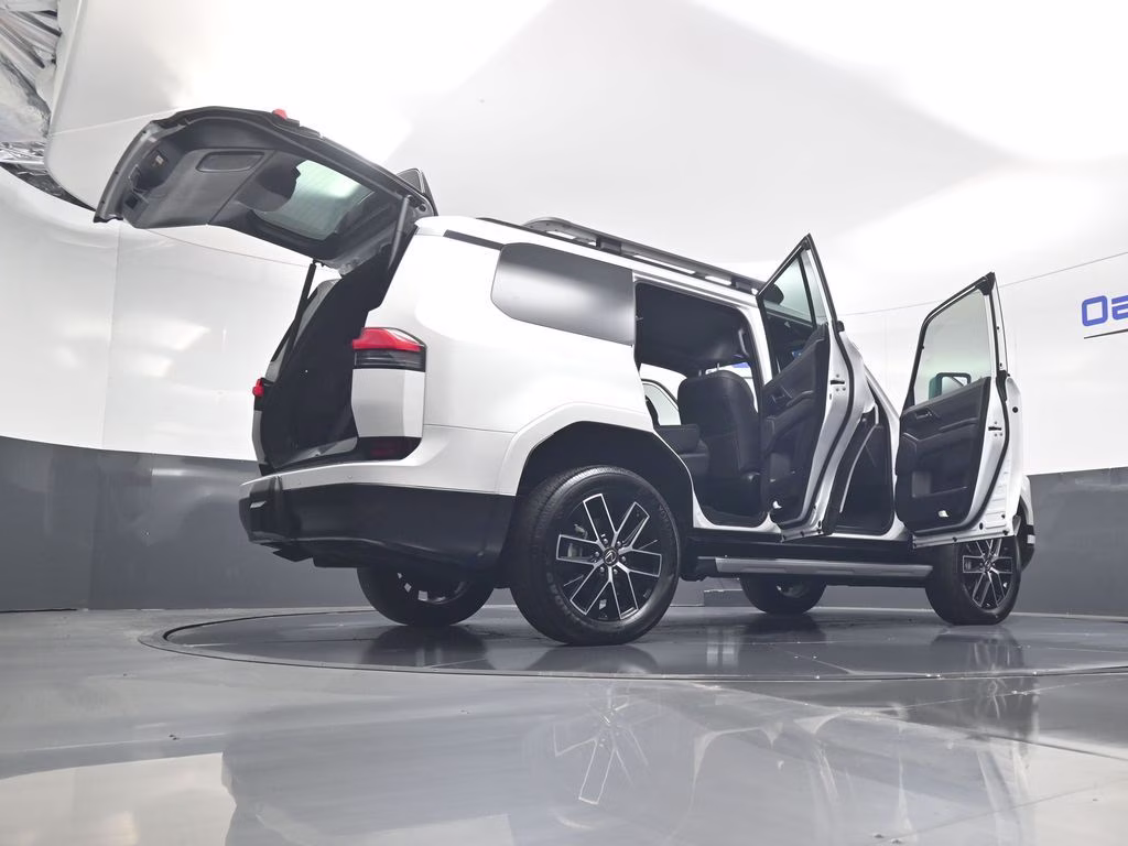 2024 Eminent White Pearl Lexus GX 550 Premium+ 4X4 SUV