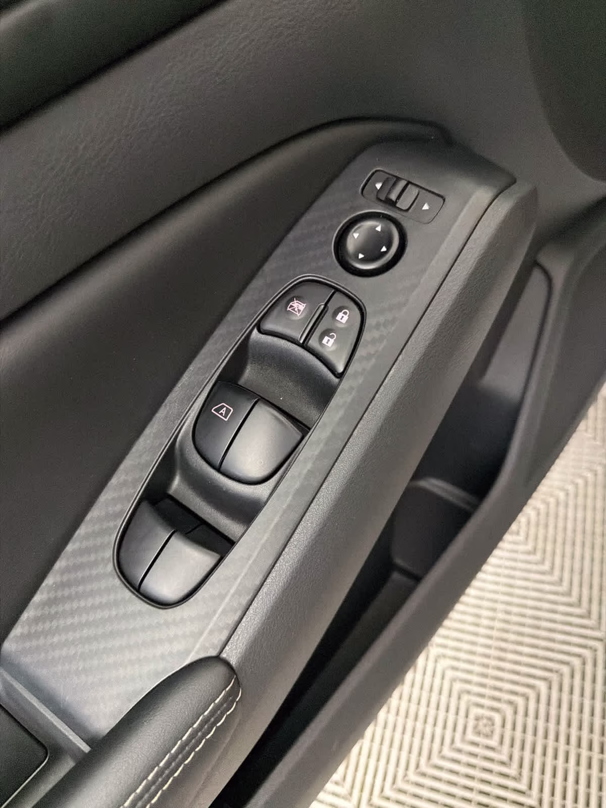 2025 Brilliant Silver Metallic Nissan Altima SV FWD Sedan