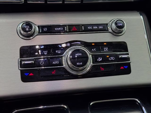 2023 White Metallic Lincoln Aviator Standard RWD SUV