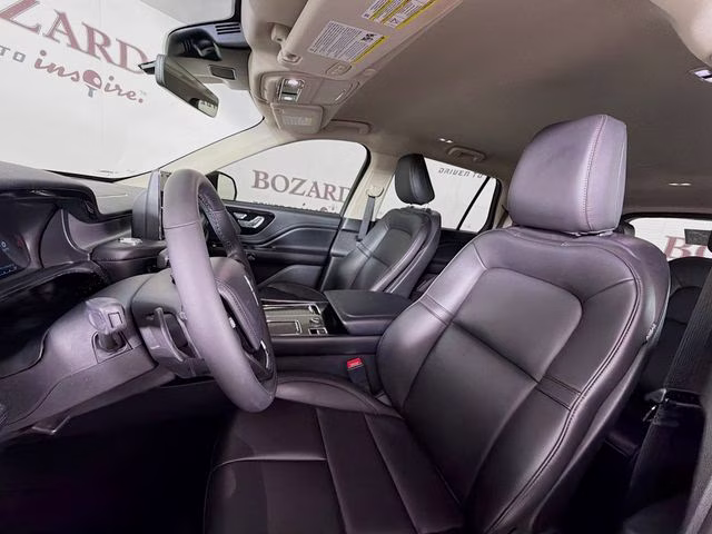 2023 White Metallic Lincoln Aviator Standard RWD SUV
