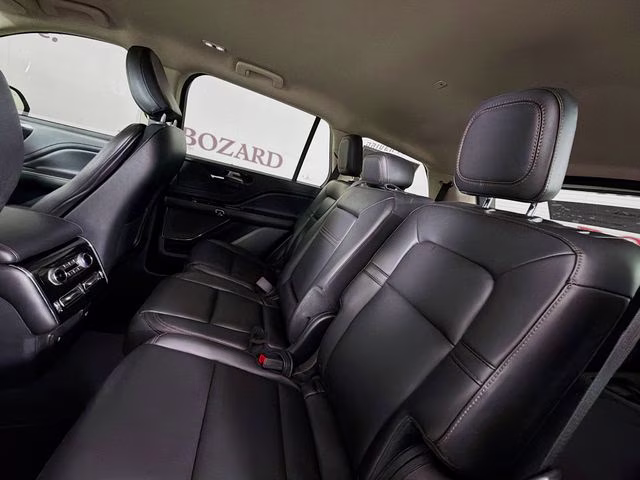 2023 White Metallic Lincoln Aviator Standard RWD SUV