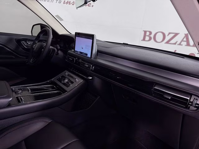 2023 White Metallic Lincoln Aviator Standard RWD SUV