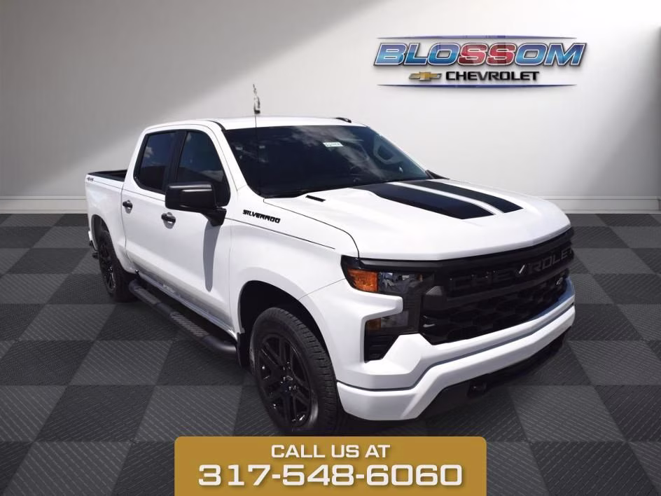 2026 Summit White Chevrolet Silverado 1500 Custom 4X4 Truck