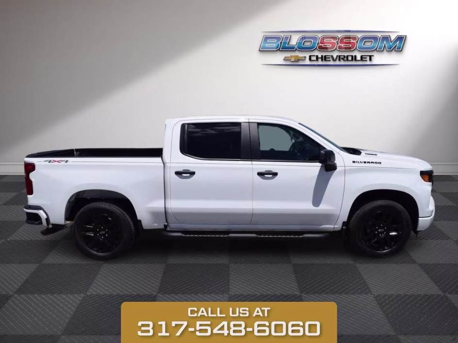 2026 Summit White Chevrolet Silverado 1500 Custom 4X4 Truck