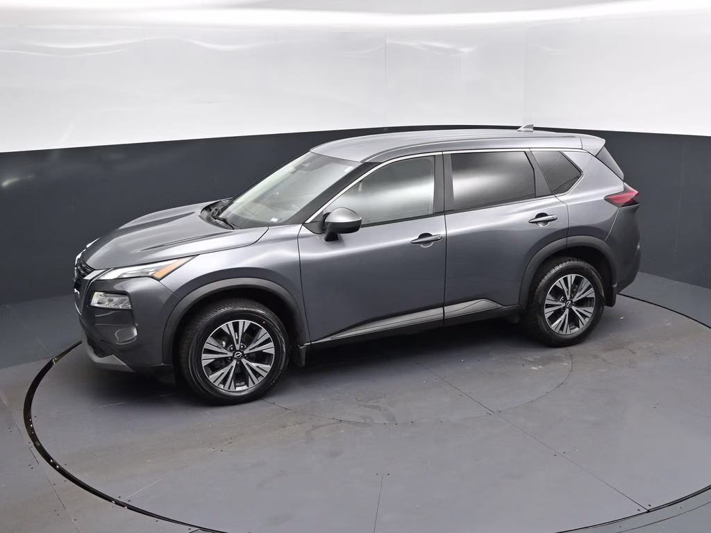 2023 Gun Metallic Nissan Rogue SV FWD SUV