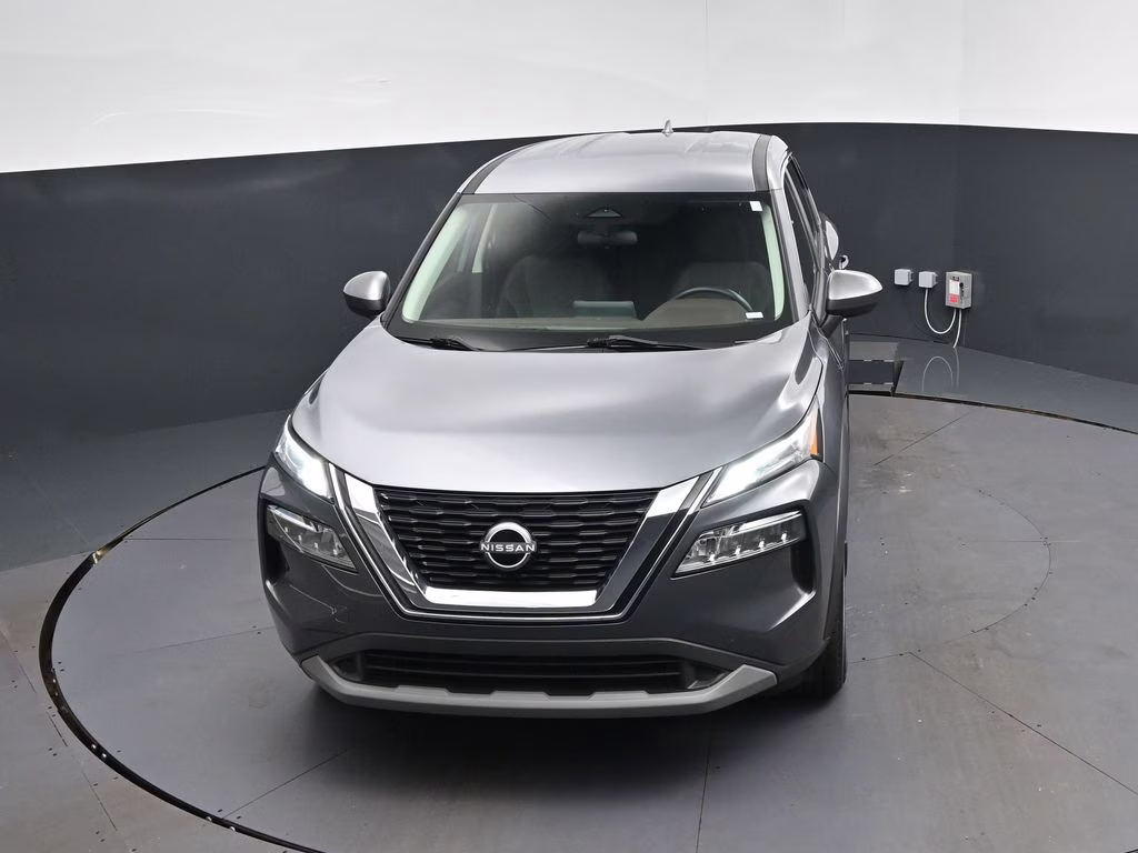 2023 Gun Metallic Nissan Rogue SV FWD SUV