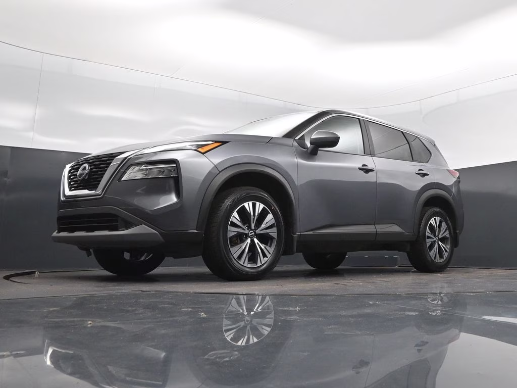 2023 Gun Metallic Nissan Rogue SV FWD SUV
