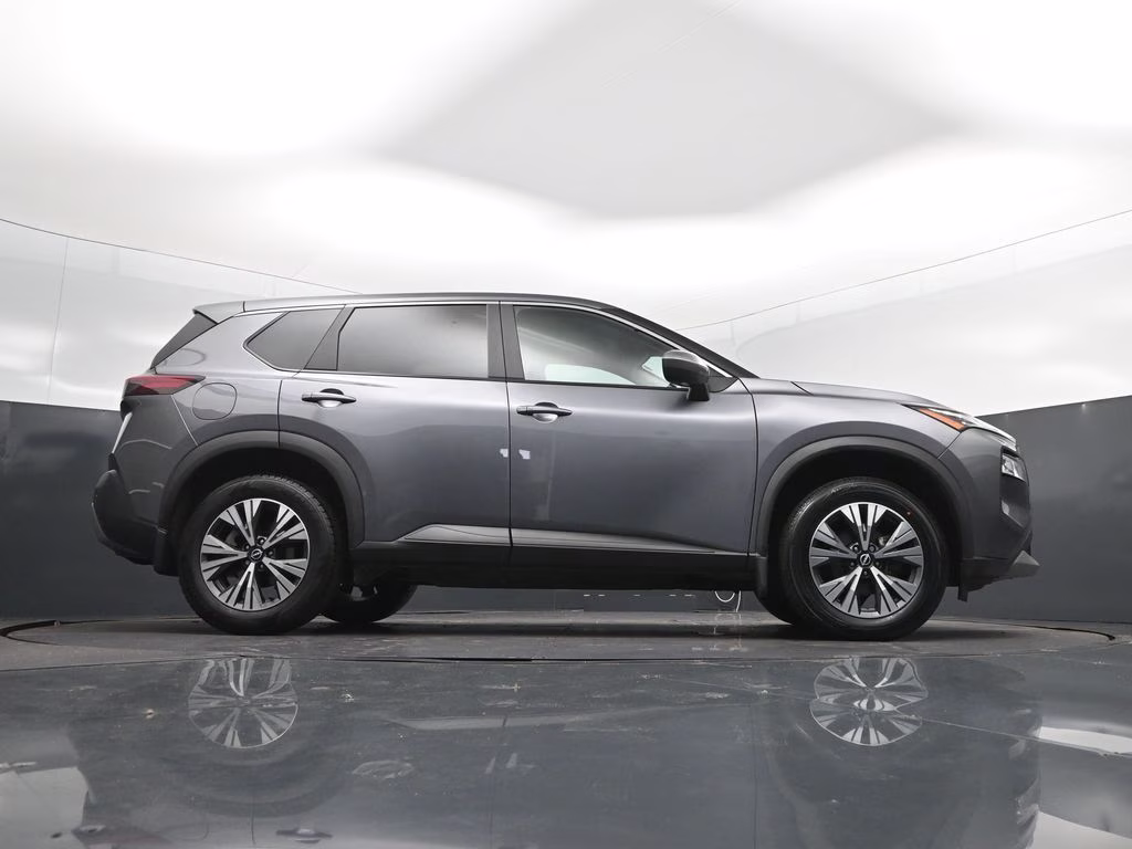 2023 Gun Metallic Nissan Rogue SV FWD SUV