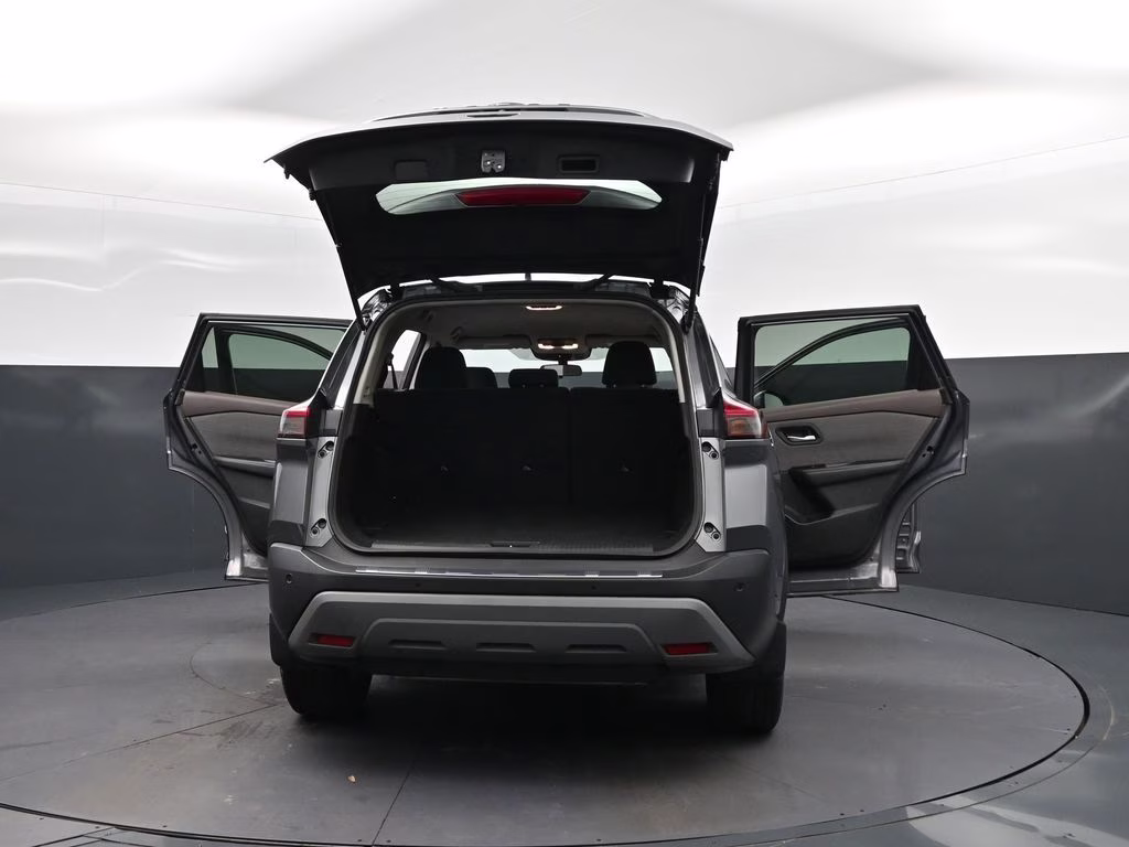 2023 Gun Metallic Nissan Rogue SV FWD SUV