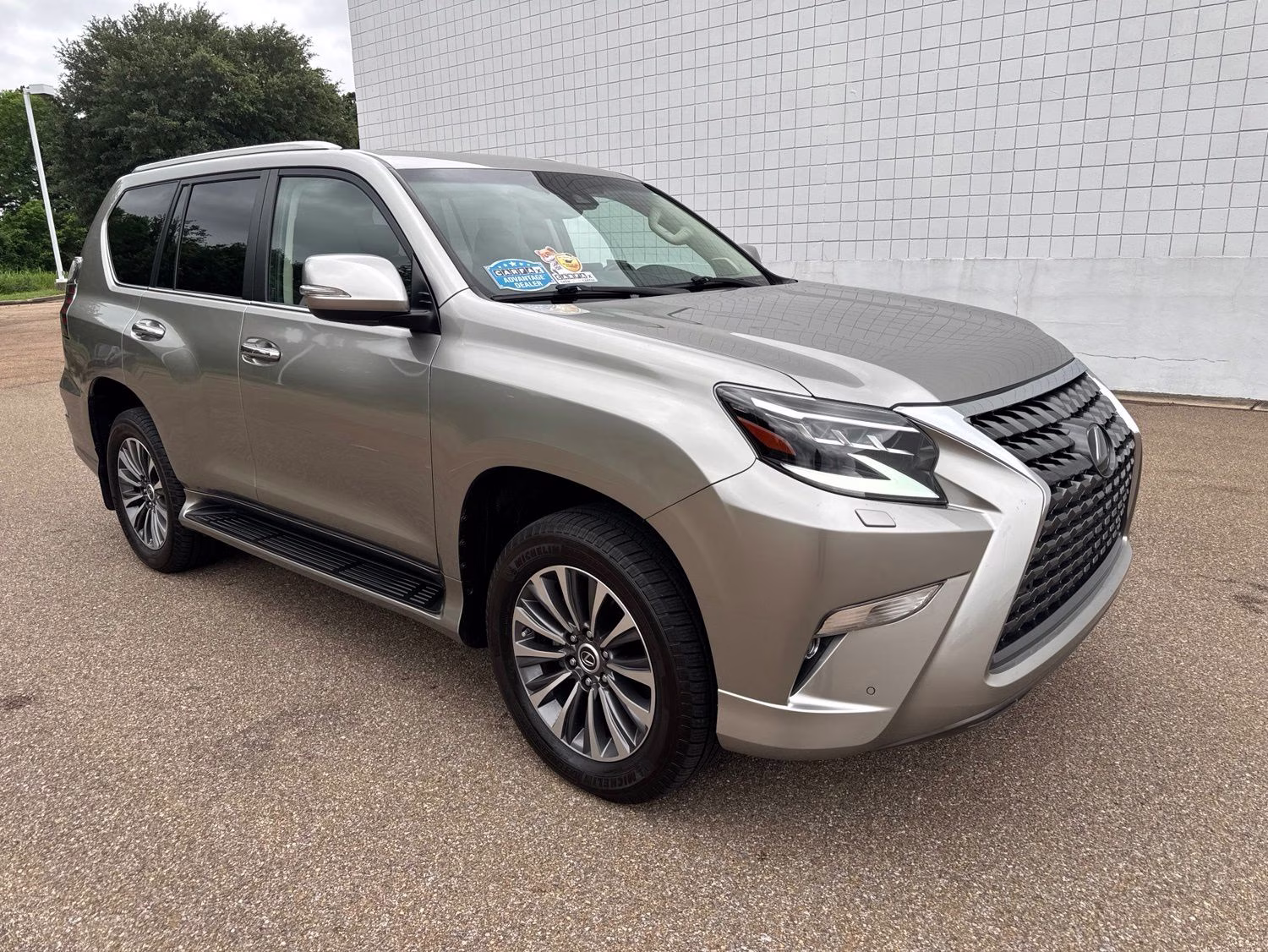 2023 Silver Lexus GX 460 Luxury 4X4 SUV