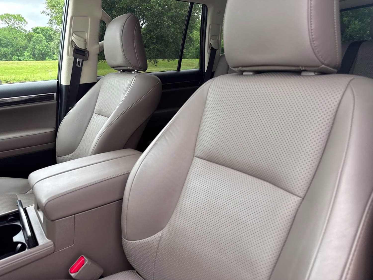 2023 Silver Lexus GX 460 Luxury 4X4 SUV