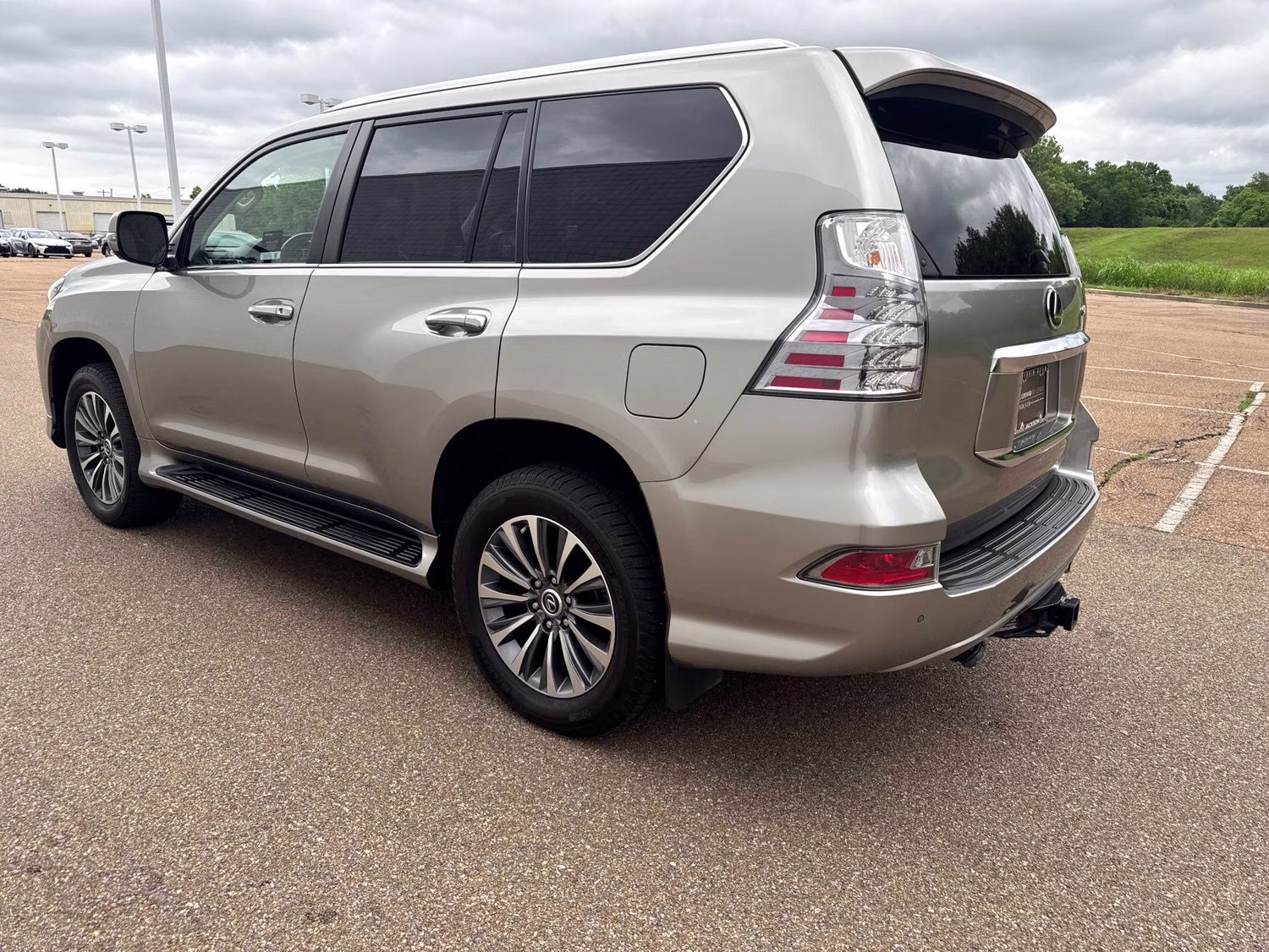 2023 Silver Lexus GX 460 Luxury 4X4 SUV