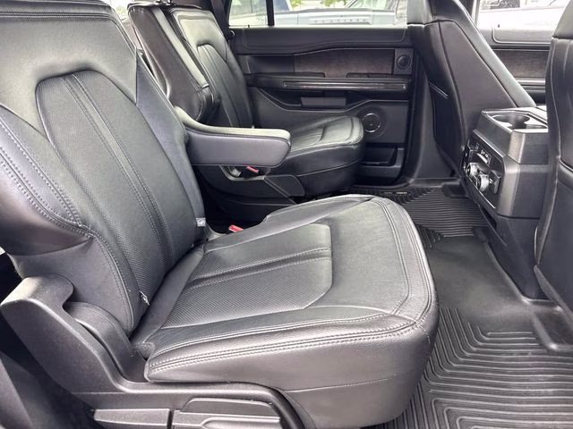 2020 Silver Metallic Ford Expedition Limited RWD SUV