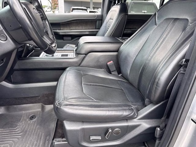 2020 Silver Metallic Ford Expedition Limited RWD SUV