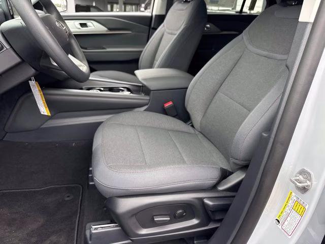 2026 White Ford Explorer Active RWD SUV