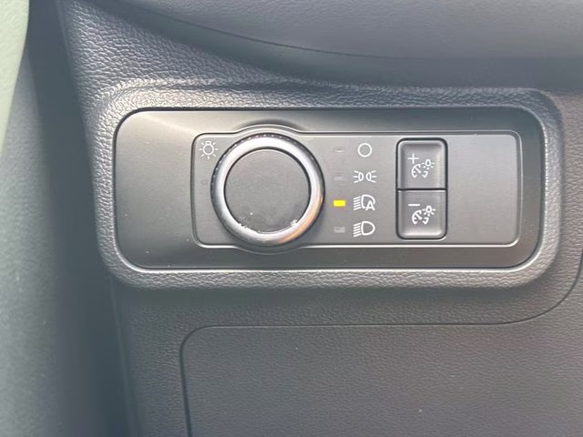 2026 White Ford Explorer Active RWD SUV
