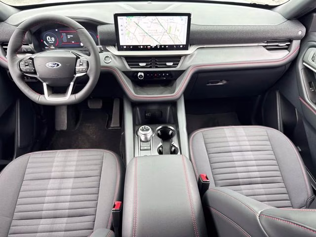 2026 White Ford Explorer ST-Line RWD SUV