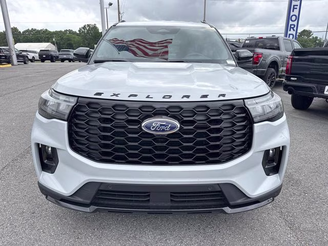 2026 White Ford Explorer ST-Line RWD SUV