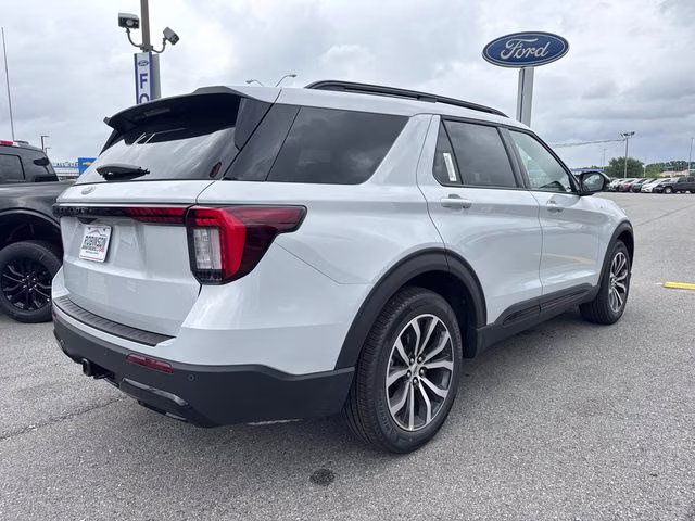 2026 White Ford Explorer ST-Line RWD SUV