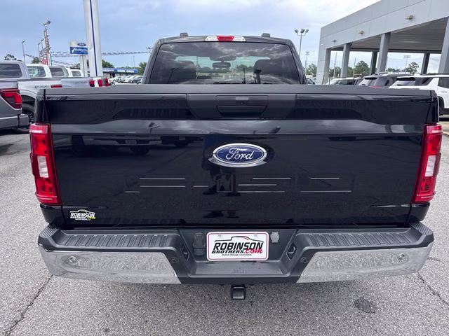 2023 Black Metallic Ford F-150 XLT 4X4 Truck