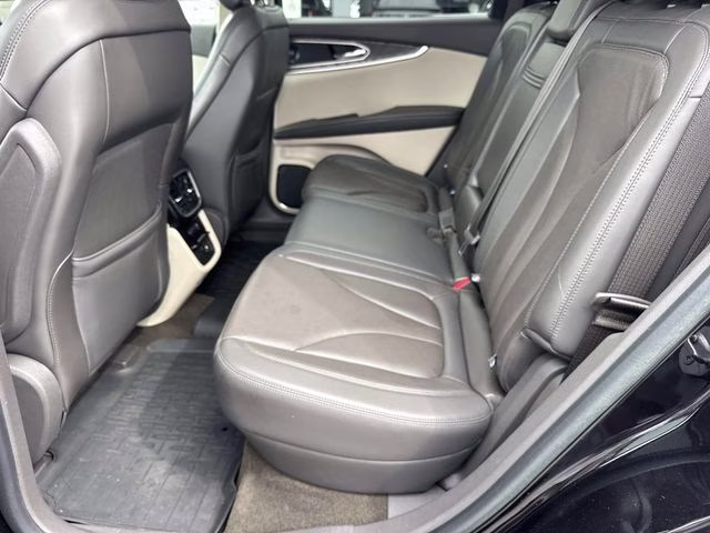 2019 Black Metallic Lincoln Nautilus Reserve FWD SUV
