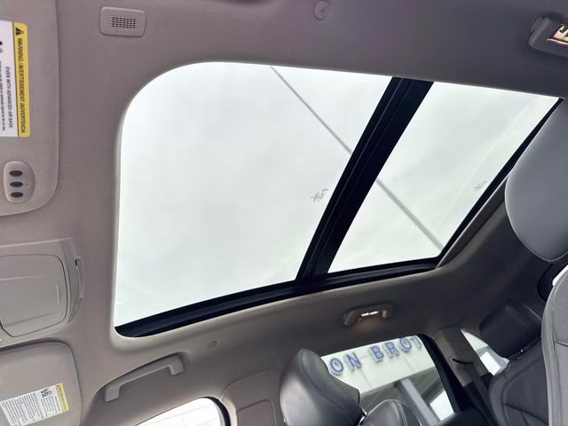 2019 Black Metallic Lincoln Nautilus Reserve FWD SUV
