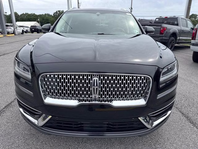 2019 Black Metallic Lincoln Nautilus Reserve FWD SUV