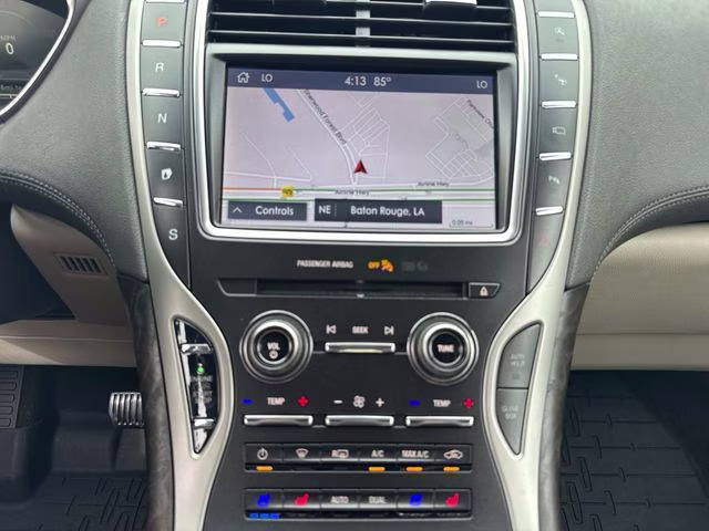 2019 Black Metallic Lincoln Nautilus Reserve FWD SUV