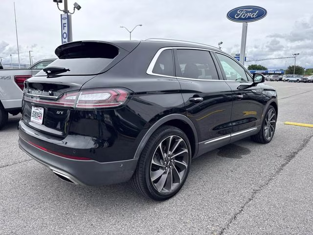 2019 Black Metallic Lincoln Nautilus Reserve FWD SUV
