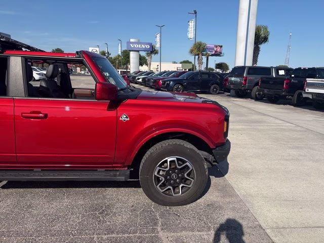 2024 Chili Pepper Red Ford Bronco Outer Banks 4X4 SUV