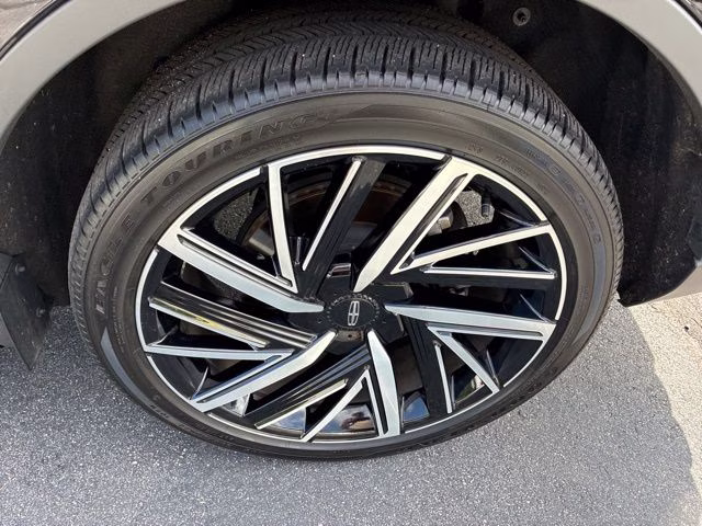 2025 Black Metallic Lincoln Aviator Reserve AWD SUV