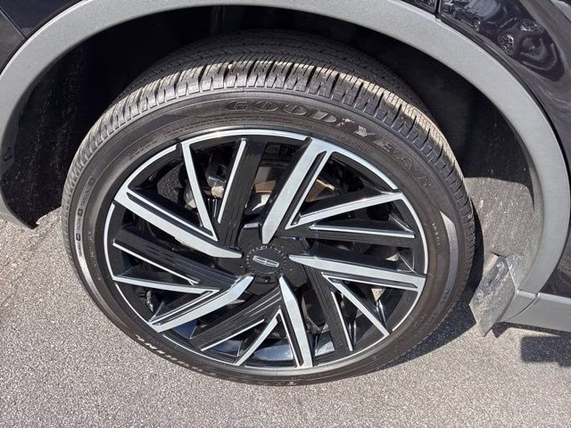 2025 Black Metallic Lincoln Aviator Reserve AWD SUV