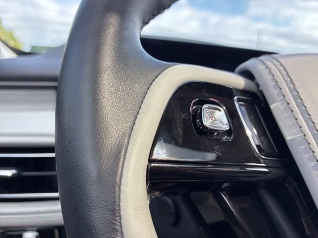 2025 Black Metallic Lincoln Aviator Reserve AWD SUV