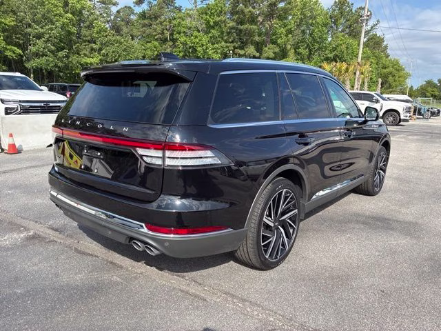 2025 Black Metallic Lincoln Aviator Reserve AWD SUV