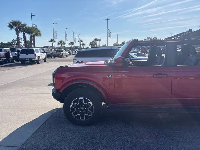 2024 Chili Pepper Red Ford Bronco Outer Banks 4X4 SUV