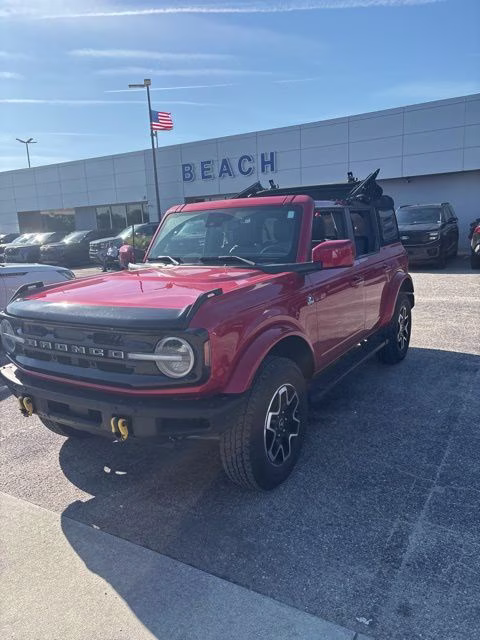 2024 Chili Pepper Red Ford Bronco Outer Banks 4X4 SUV
