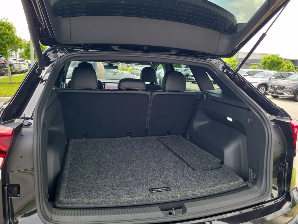 2024 Black Volkswagen Atlas Cross Sport 2.0T SE FWD SUV