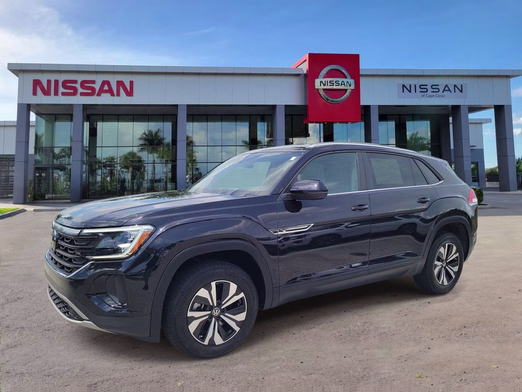 2024 Black Volkswagen Atlas Cross Sport 2.0T SE FWD SUV