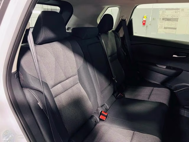 2026 Everest White Pearl Tricoat Nissan Rogue SV FWD SUV