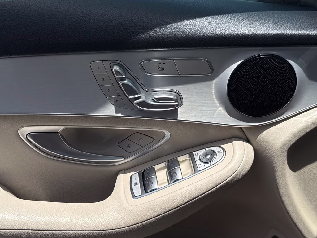 2022 Black Mercedes-Benz GLC GLC 300 RWD SUV