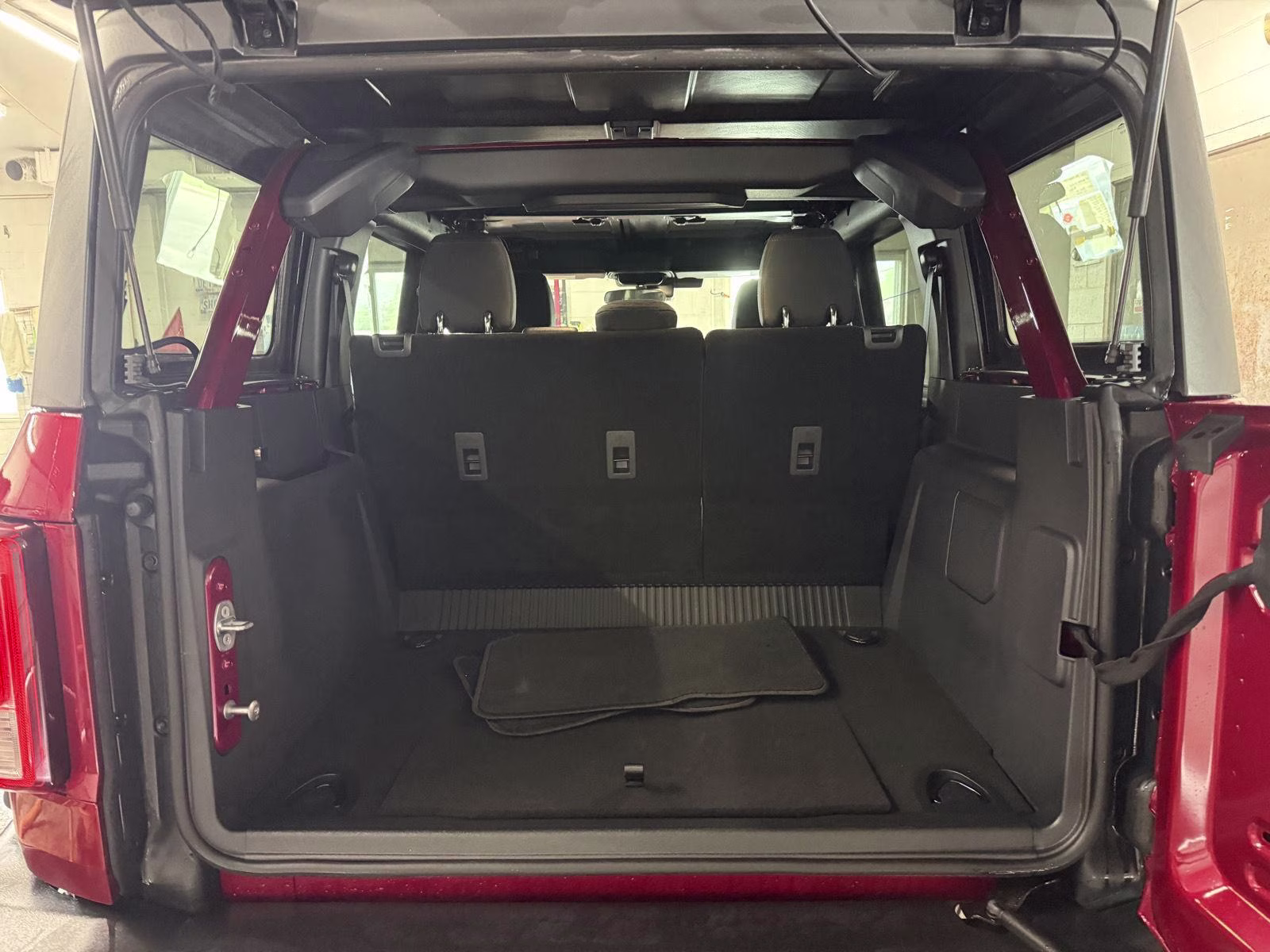 2025 Ruby Red Metallic Tinted Clearcoat Ford Bronco Big Bend 4X4 SUV