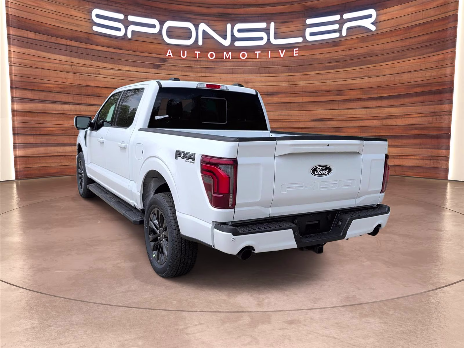 2026 Oxford White Ford F-150 LARIAT 4X4 Truck