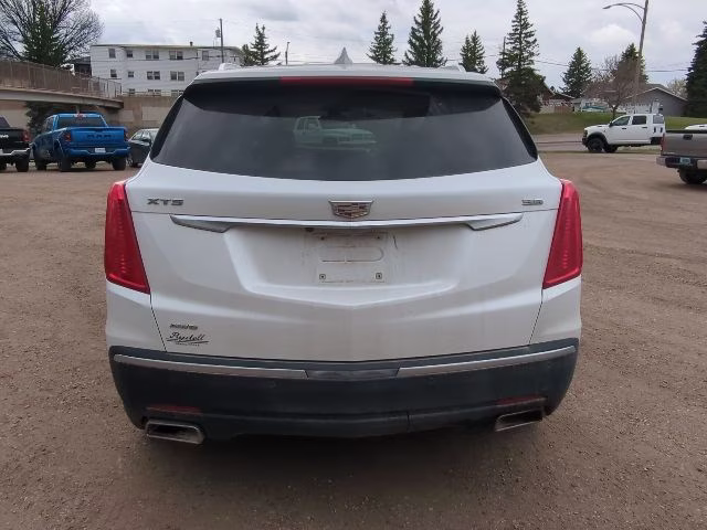 2017 Crystal White Tricoat Cadillac XT5 Premium Luxury AWD SUV