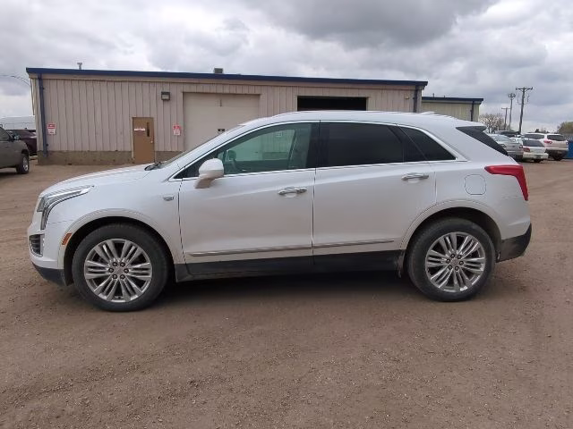 2017 Crystal White Tricoat Cadillac XT5 Premium Luxury AWD SUV
