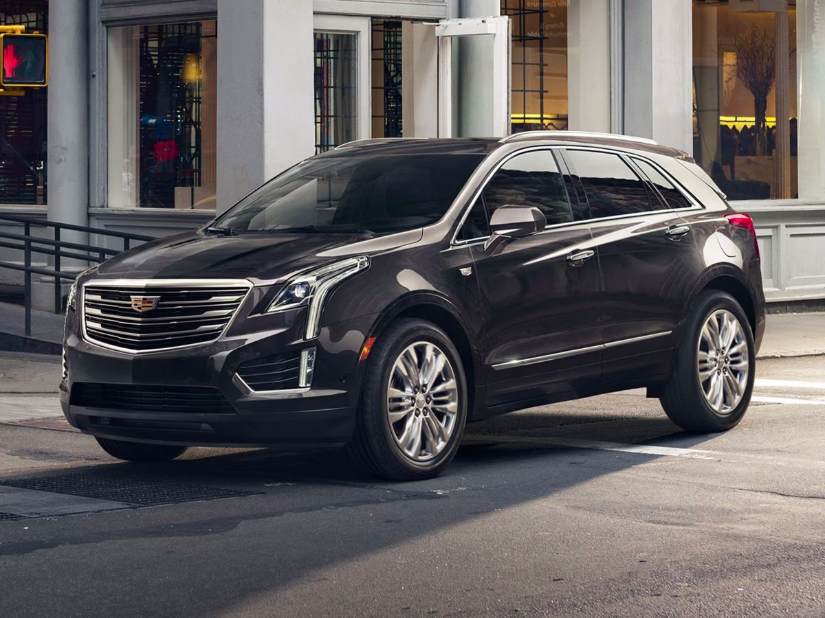 2017 Crystal White Tricoat Cadillac XT5 Premium Luxury AWD SUV