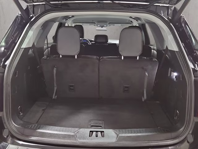 2022 Agate Black Metallic Ford Explorer XLT 4X4 SUV