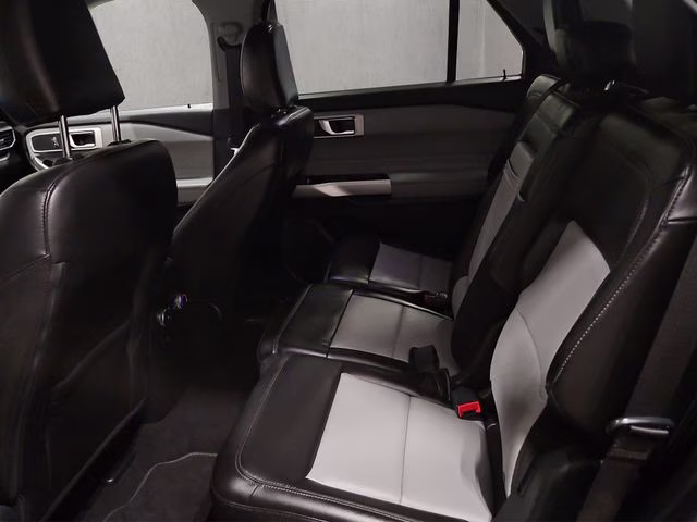 2022 Agate Black Metallic Ford Explorer XLT 4X4 SUV