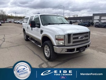 2008 White Ford Super Duty F-250 SRW Lariat 4X4 Truck
